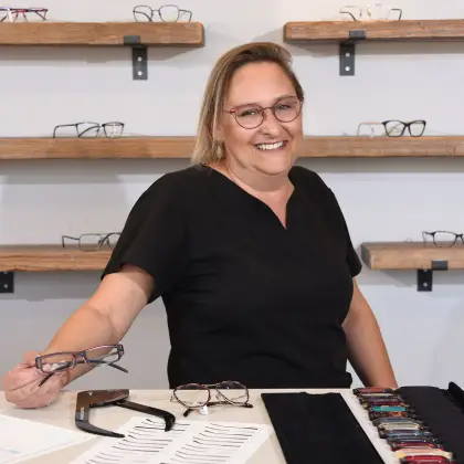 Mary Lou, Certified Optician